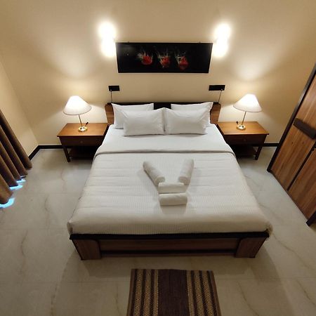 Villa Infinity Negombo Exterior photo