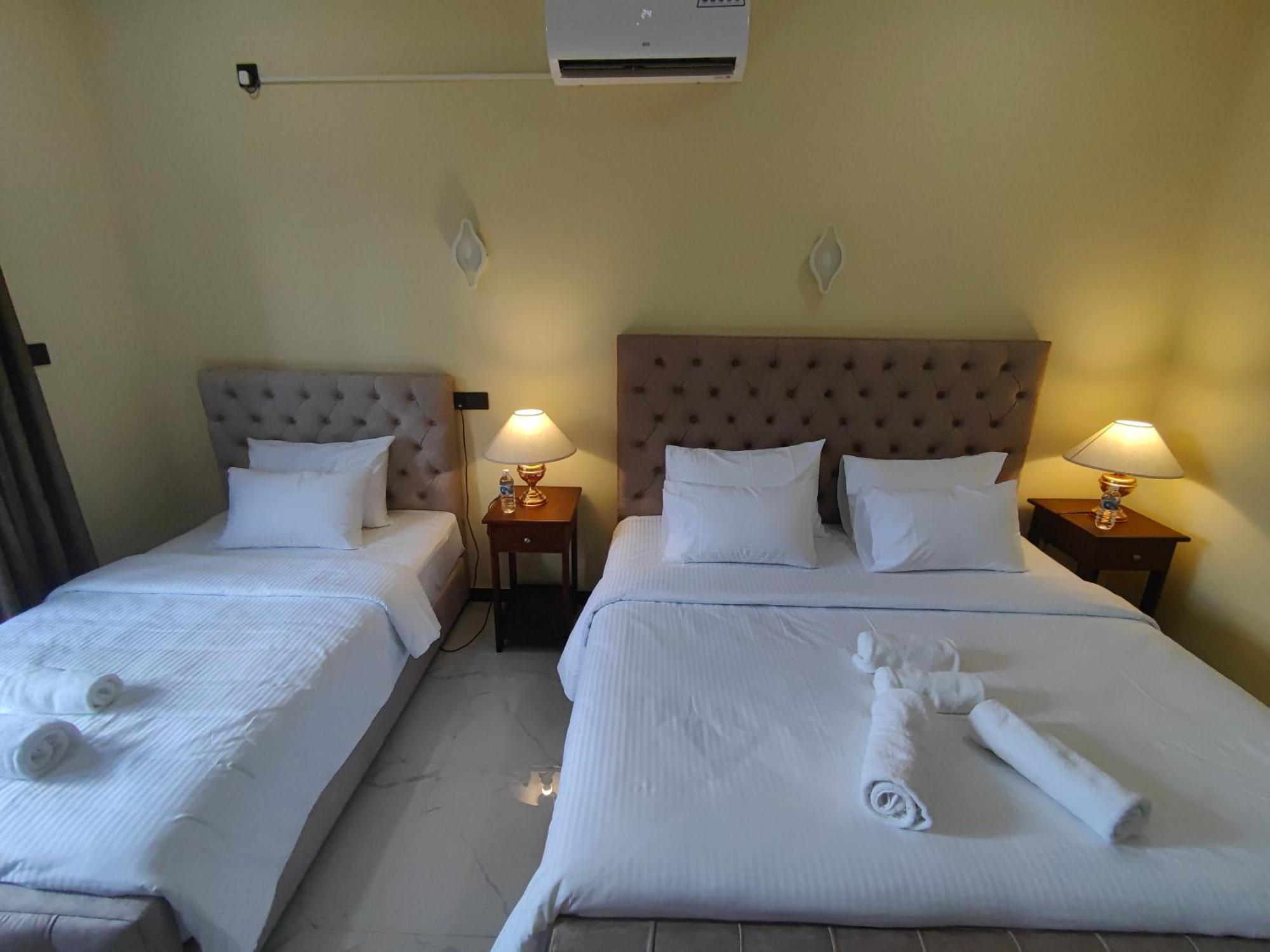 Villa Infinity Negombo Exterior photo